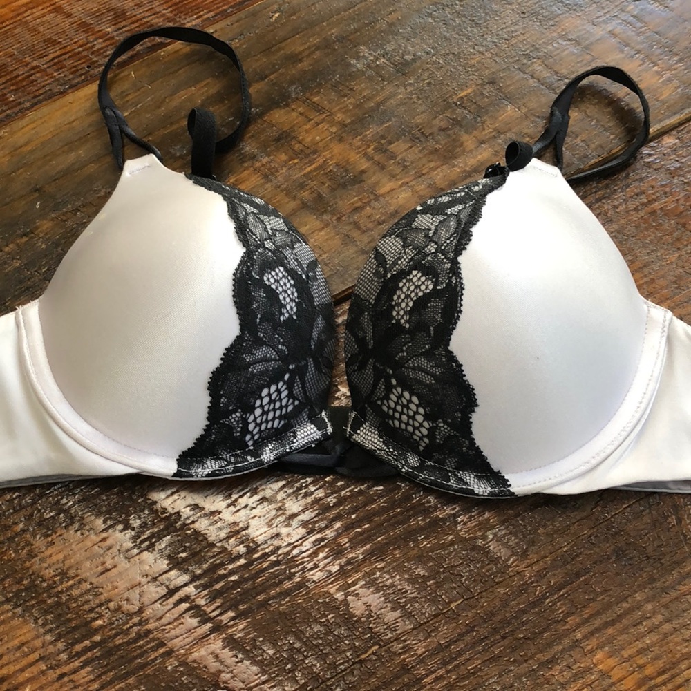 Victoria secret bra 34A